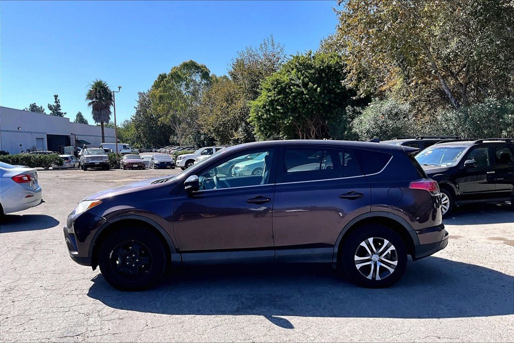 Used 2017 Toyota RAV4 LE w/ Carpet Mat Package FWD image 10