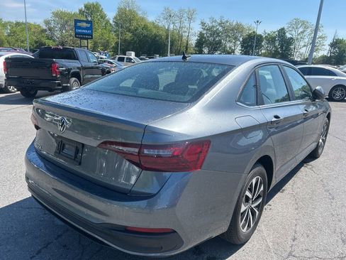 Used 2023 Volkswagen Jetta S image 3