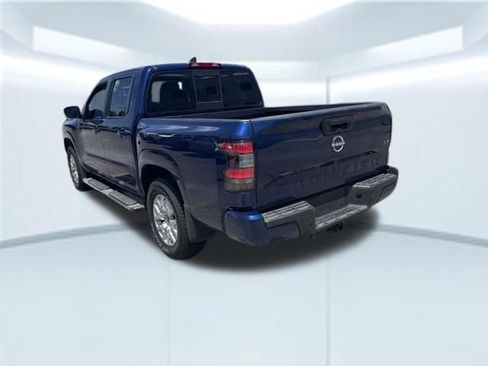 Used 2022 Nissan Frontier SV w/ Technology Package RWD image 8