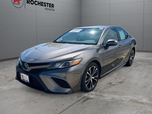 Certified 2019 Toyota Camry SE FWD image 30