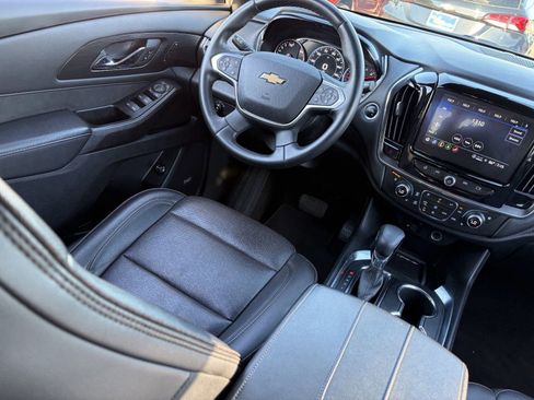 Certified 2023 Chevrolet Traverse High Country FWD image 15