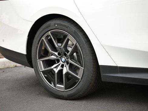 New 2027 BMW 530i xDrive AWD/4WD image 6