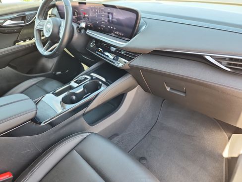 Used 2024 Buick Envision Preferred AWD/4WD image 16