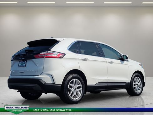 Certified 2023 Ford Edge SEL w/ Convenience Package AWD/4WD image 4