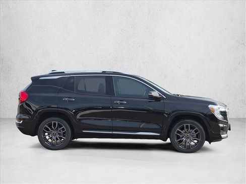Used 2023 GMC Terrain Denali w/ Black Diamond Edition AWD/4WD image 4