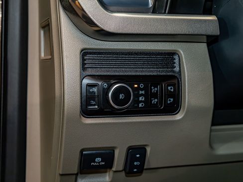 Used 2026 Ford F250 Platinum w/ Platinum Plus Package AWD/4WD image 17