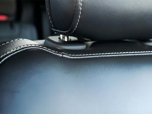 Used 2024 Jeep Grand Cherokee L Limited w/ Luxury Tech Group II image 72