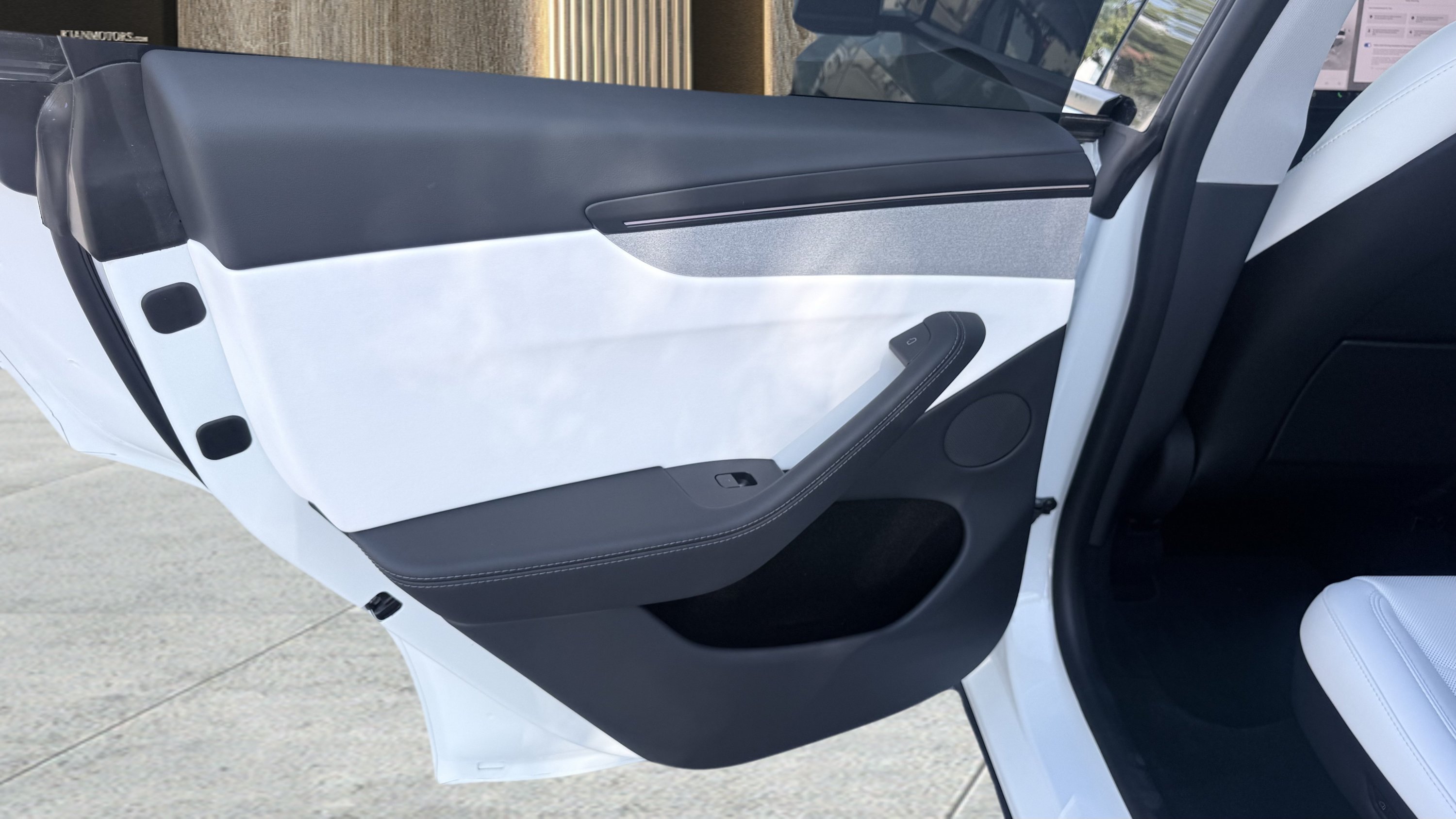 Used 2026 Tesla Model Y 2WD image 27