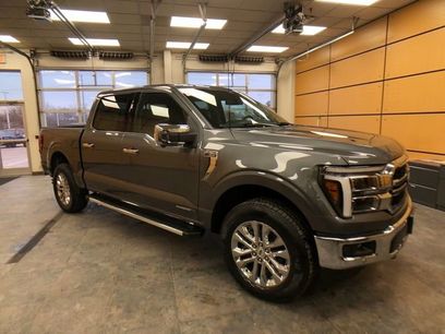New 2026 Ford F150 Lariat w/ Equipment Group 501A Mid