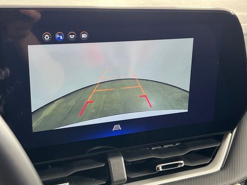 Used 2025 Chevrolet Equinox LT image 33