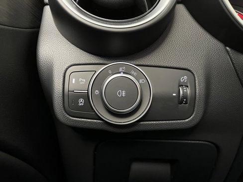 Used 2023 Alfa Romeo Stelvio Ti image 19