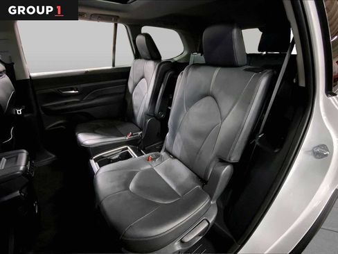 Certified 2024 Toyota Grand Highlander AWD image 21