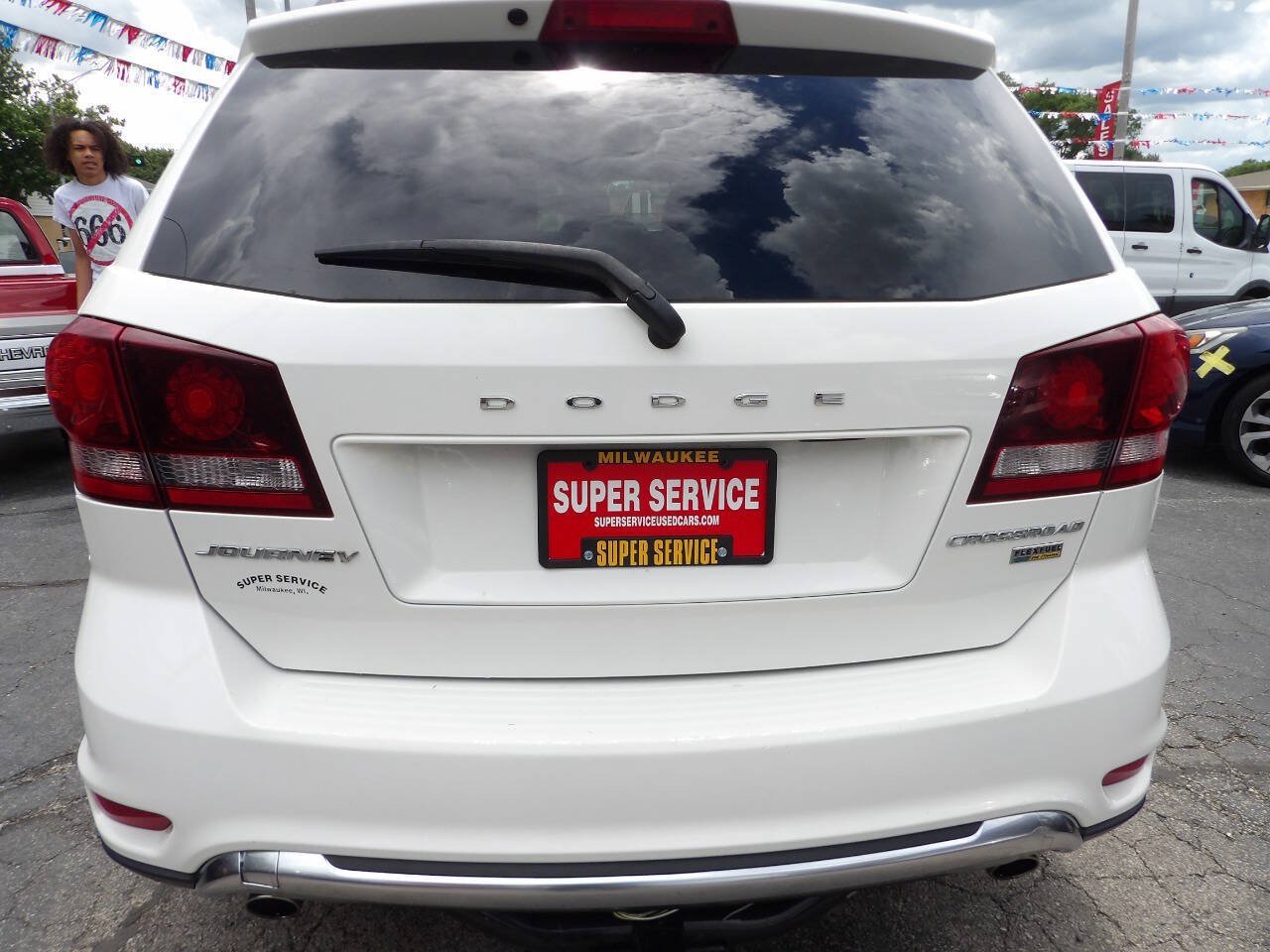 Used 2017 Dodge Journey Crossroad FWD image 4