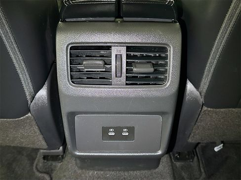 Used 2025 Nissan Rogue SV w/ SV Premium Package image 23