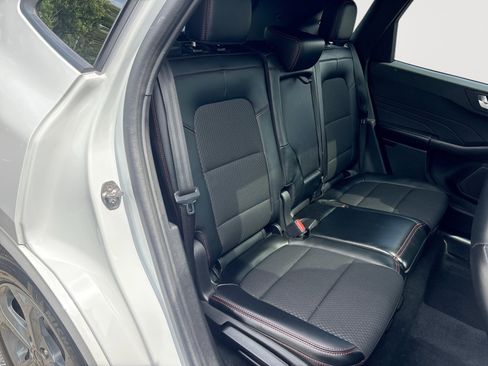 Used 2023 Ford Escape ST-Line w/ Tech Pack #1 AWD/4WD image 27