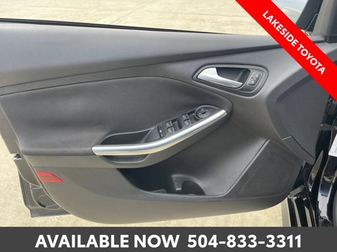 Used 2018 Ford Focus ST FWD image 23