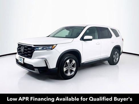 Used 2025 Honda Pilot EX-L image 3