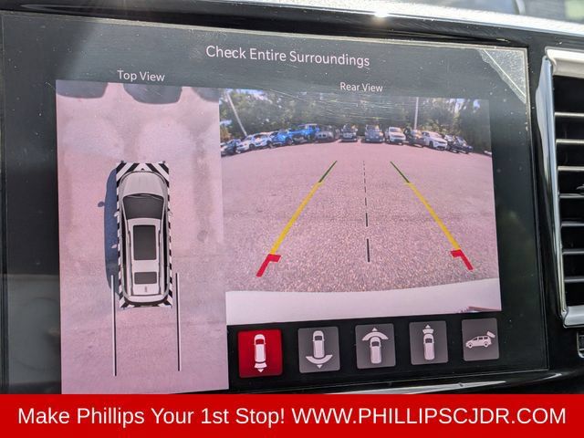 Certified 2022 Chrysler Pacifica Touring-L w/ Uconnect Theater Family Group FWD image 19