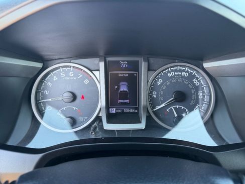 Used 2017 Toyota Tacoma Limited w/ Tow Package AWD/4WD image 23