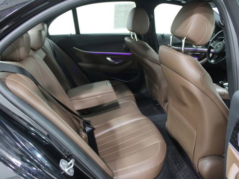 Used 2017 Mercedes-Benz E 300 4MATIC image 22