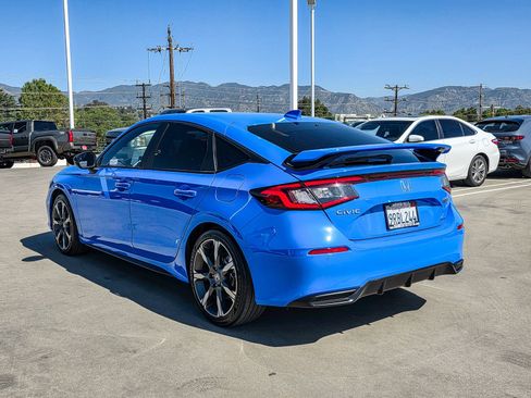 Used 2025 Honda Civic Sport Touring image 5