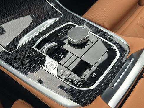 Certified 2025 BMW X5 xDrive40i w/ M Sport Package image 34