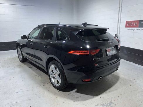 Used 2017 Jaguar F-PACE R-Sport image 4