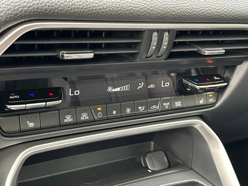 New 2025 MAZDA CX-70 Plug-In Hybrid w/ Premium Pkg image 24