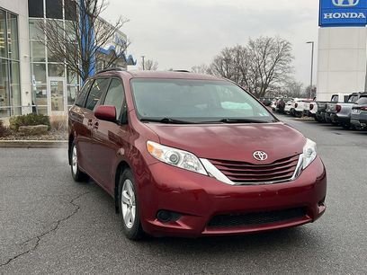 Used 2016 Toyota Sienna LE