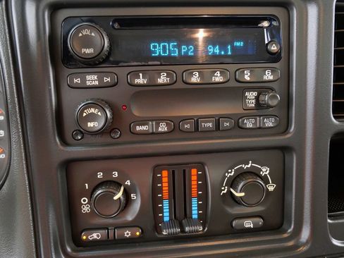 Used 2007 Chevrolet Silverado 3500 LT AWD/4WD image 28