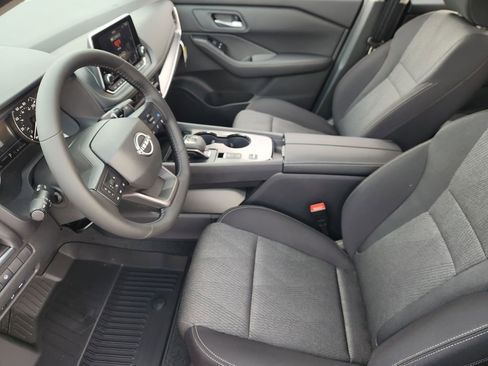 New 2026 Nissan Rogue SV image 9