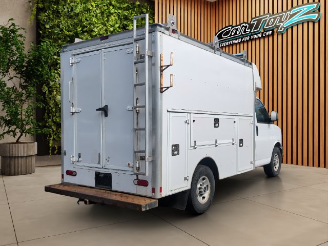 Used 2016 GMC Savana 3500 RWD image 3