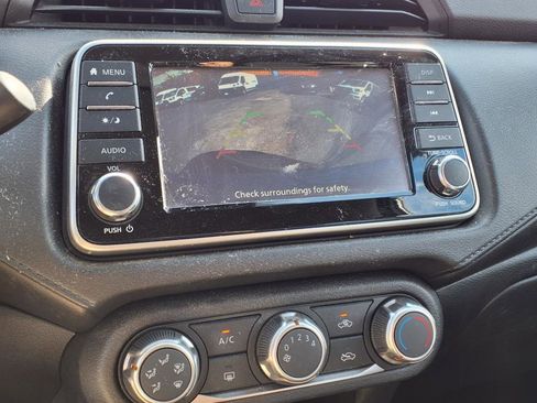 Used 2023 Nissan Versa S image 9