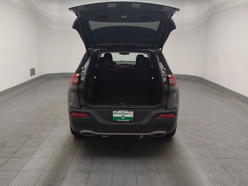 Used 2018 Jeep Cherokee Limited AWD/4WD image 29