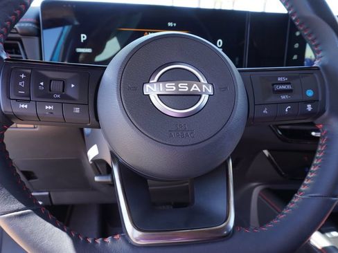Certified 2025 Nissan Kicks SR AWD/4WD image 17