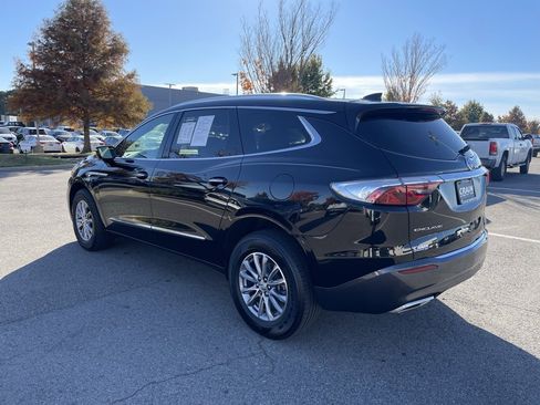 Used 2023 Buick Enclave Essence image 4
