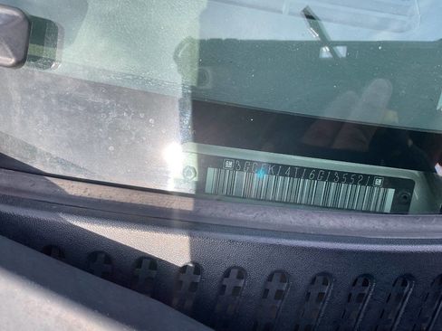 Used 2006 Chevrolet Silverado 1500 LT w/ Light Duty Power Package image 18