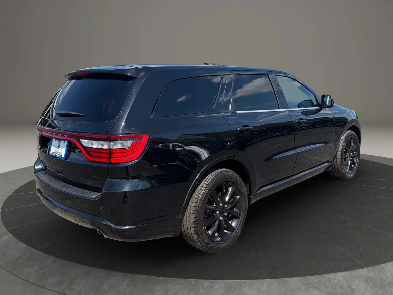 Used 2017 Dodge Durango R/T w/ Blacktop Package AWD/4WD image 5