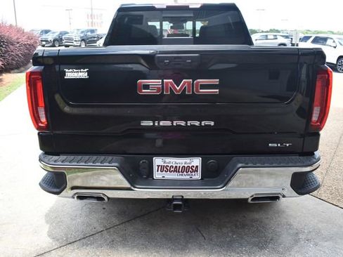 Used 2023 GMC Sierra 1500 SLT w/ SLT Premium Package AWD/4WD image 8
