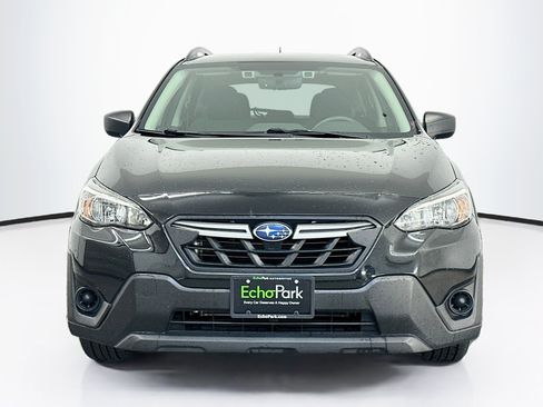 Used 2022 Subaru Crosstrek 2.0i AWD/4WD image 2