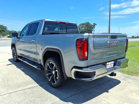 New 2026 GMC Sierra 1500 SLT w/ SLT Premium Plus Package AWD/4WD image 5