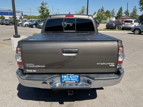 Used 2015 Toyota Tacoma PreRunner w/ TRD Off-Road Package RWD image 6