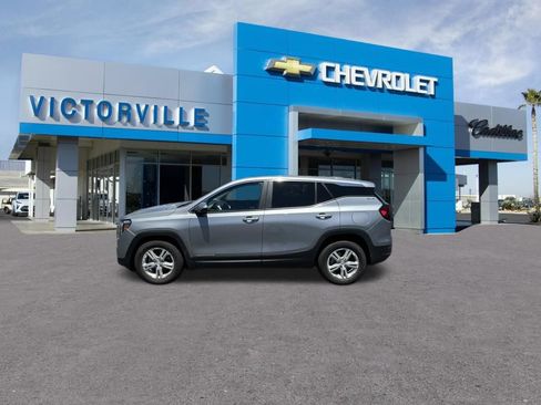 Used 2024 GMC Terrain SLE FWD image 8