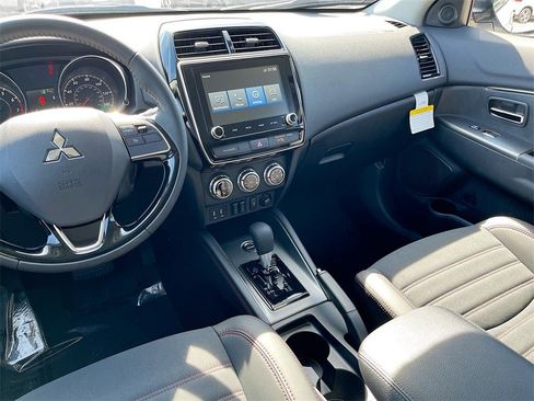 New 2025 Mitsubishi Outlander Sport SE image 22