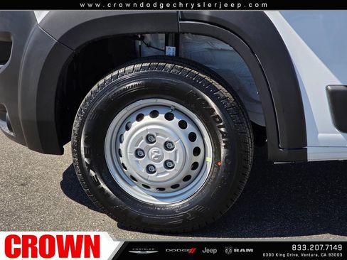 Used 2026 RAM ProMaster 2500 w/ Convenience Group FWD image 9