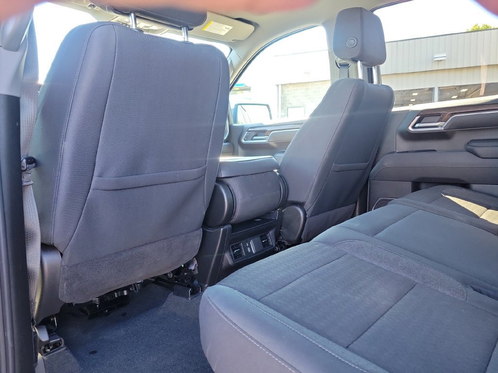 Used 2026 Chevrolet Silverado 1500 LT AWD/4WD image 16
