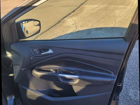 Used 2014 Ford Escape SE image 30