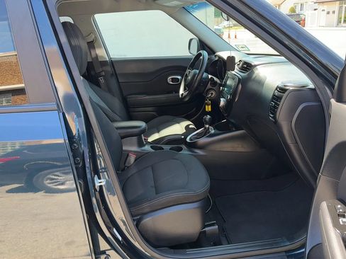 Used 2019 Kia Soul + FWD image 25