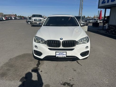 Used 2015 BMW X6 xDrive50i w/ Executive Package image 2