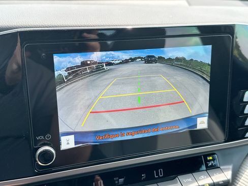 Used 2025 Toyota Camry SE image 17